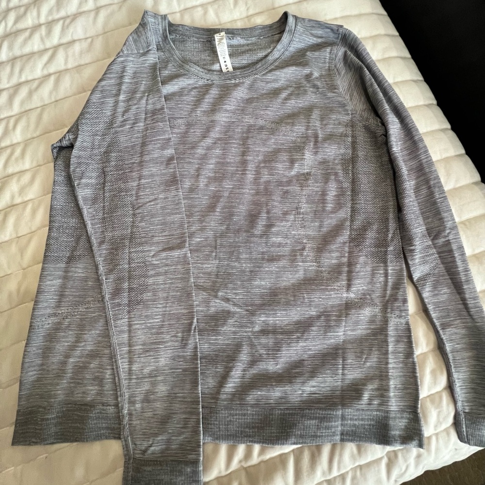 Lululemon swiftly Gray Long Sleeve Top